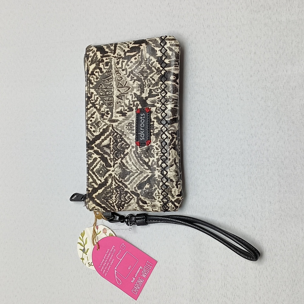 Sakroots charging wristlet